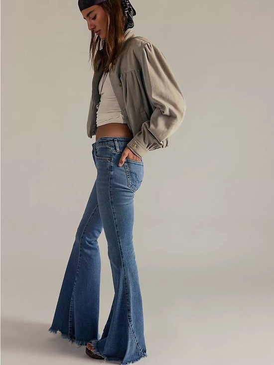 We The Free Denim - NWT We The Free Emre Low-Rise Flared Blue Jeans Frayed Hem Size 26
